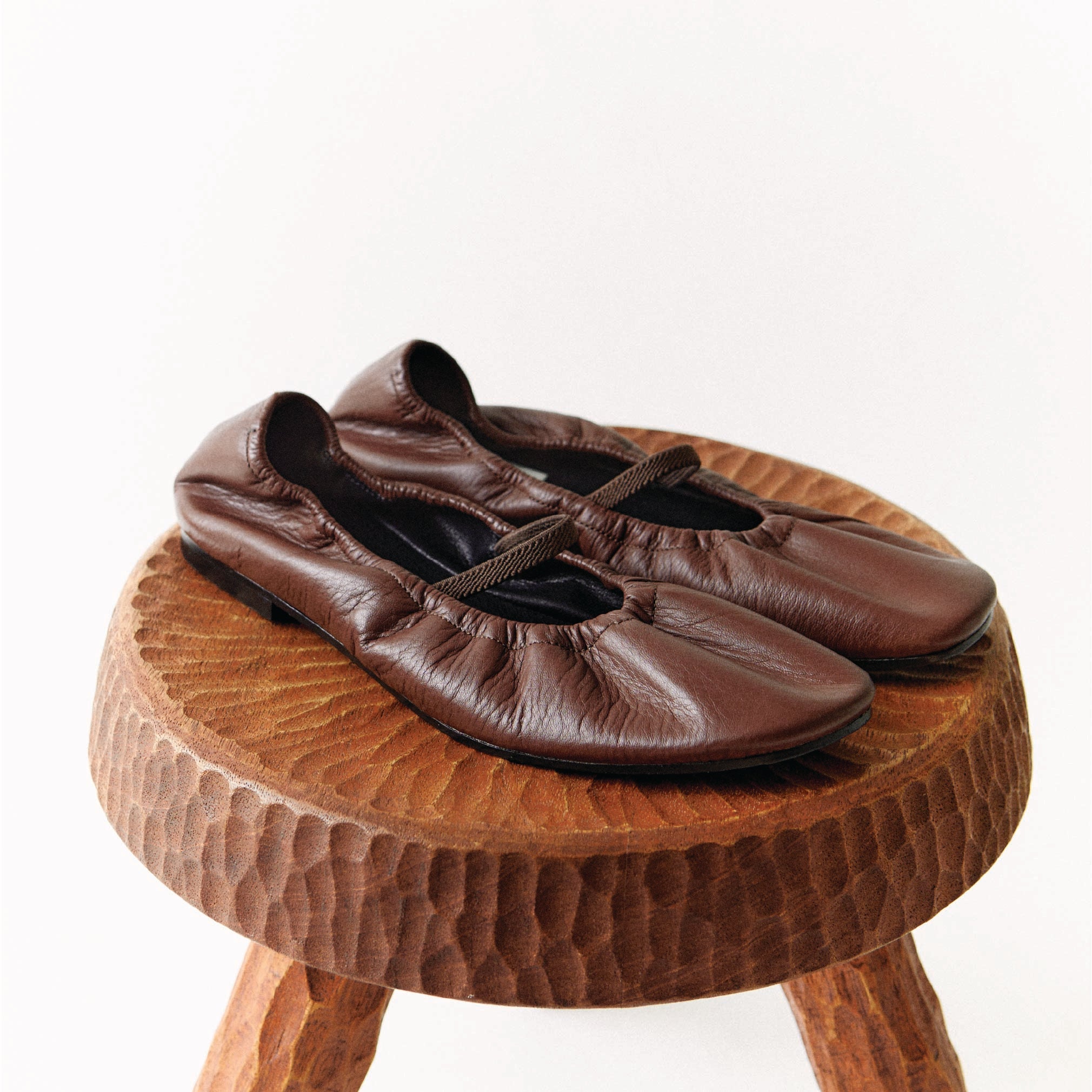 Essential MJ Flats