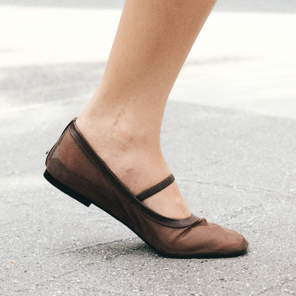 Essential MJ Flats Petite Mesh