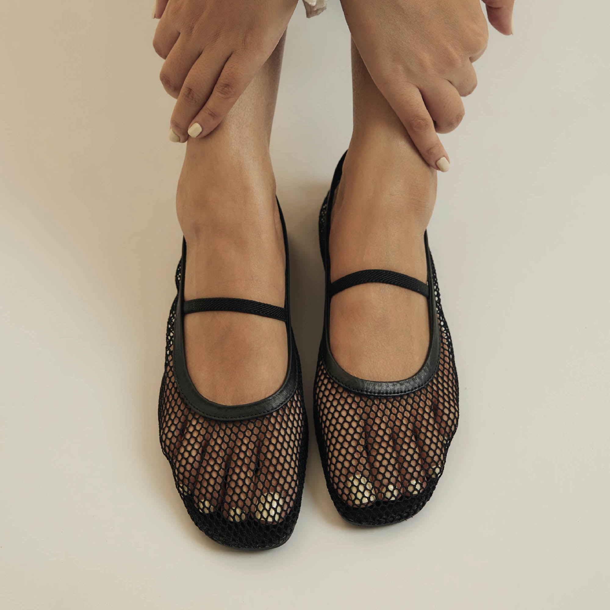 Essential MJ Flats Bold Mesh