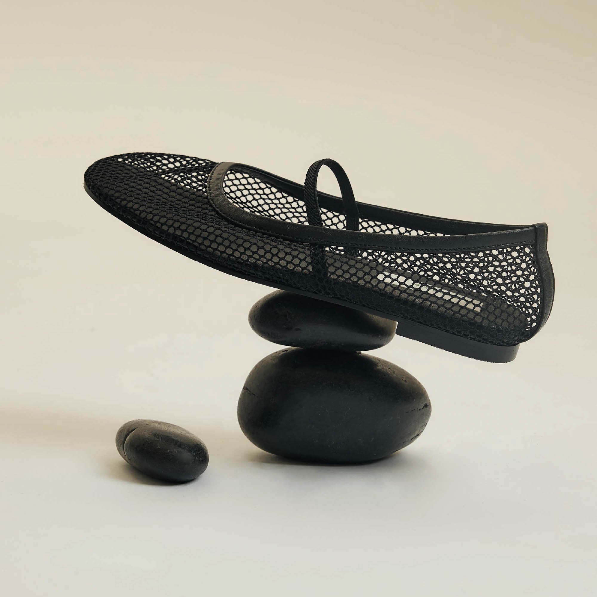 Essential MJ Flats Bold Mesh