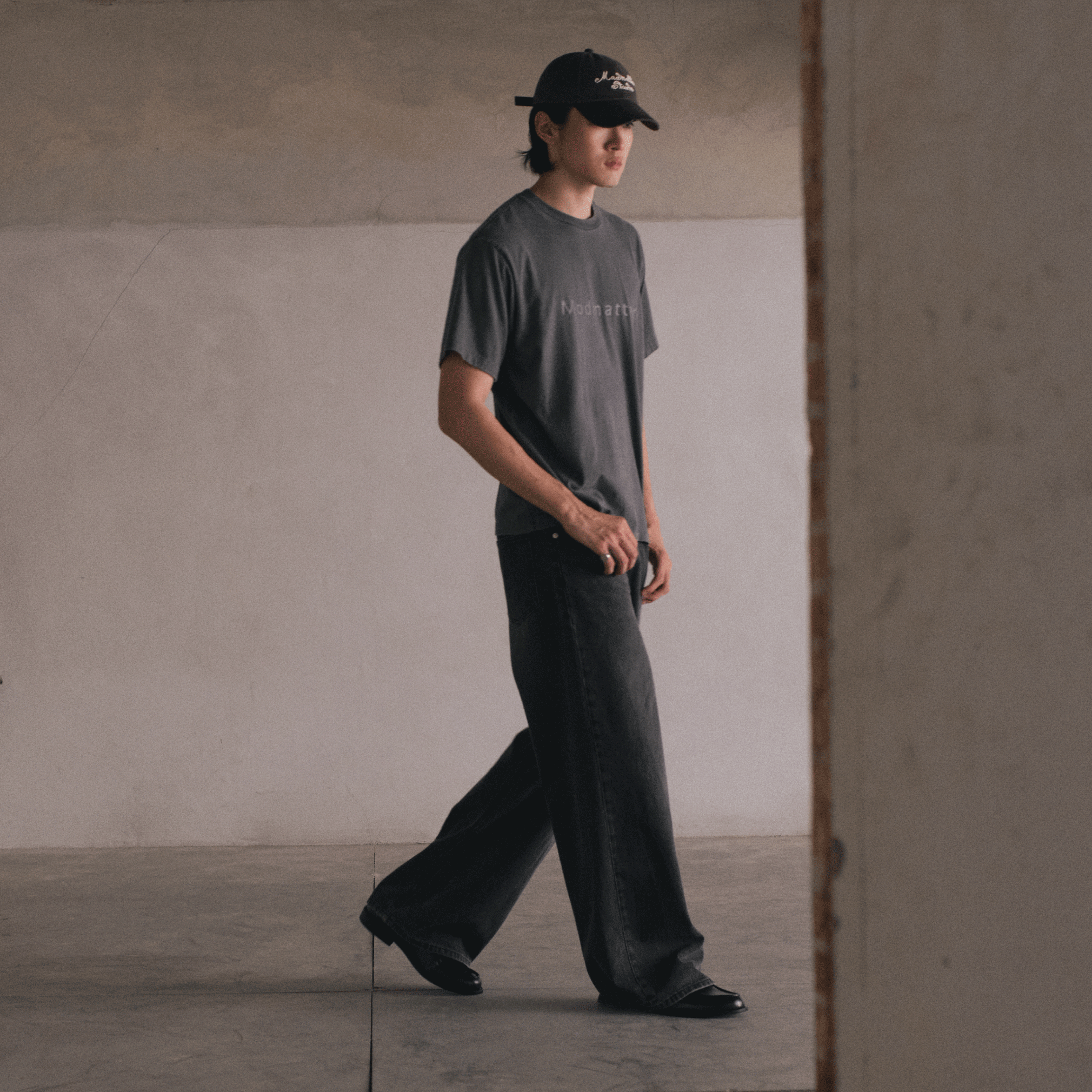 Logo Tee