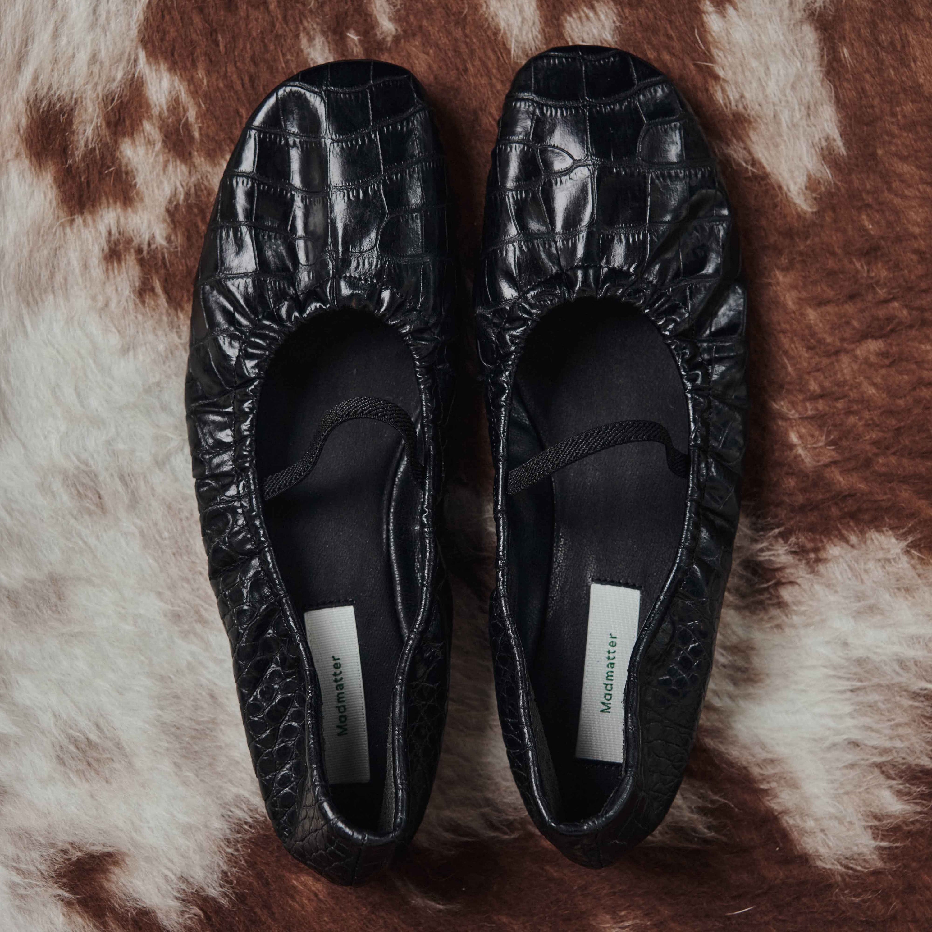 Essential MJ Flats Black Croco Embossed
