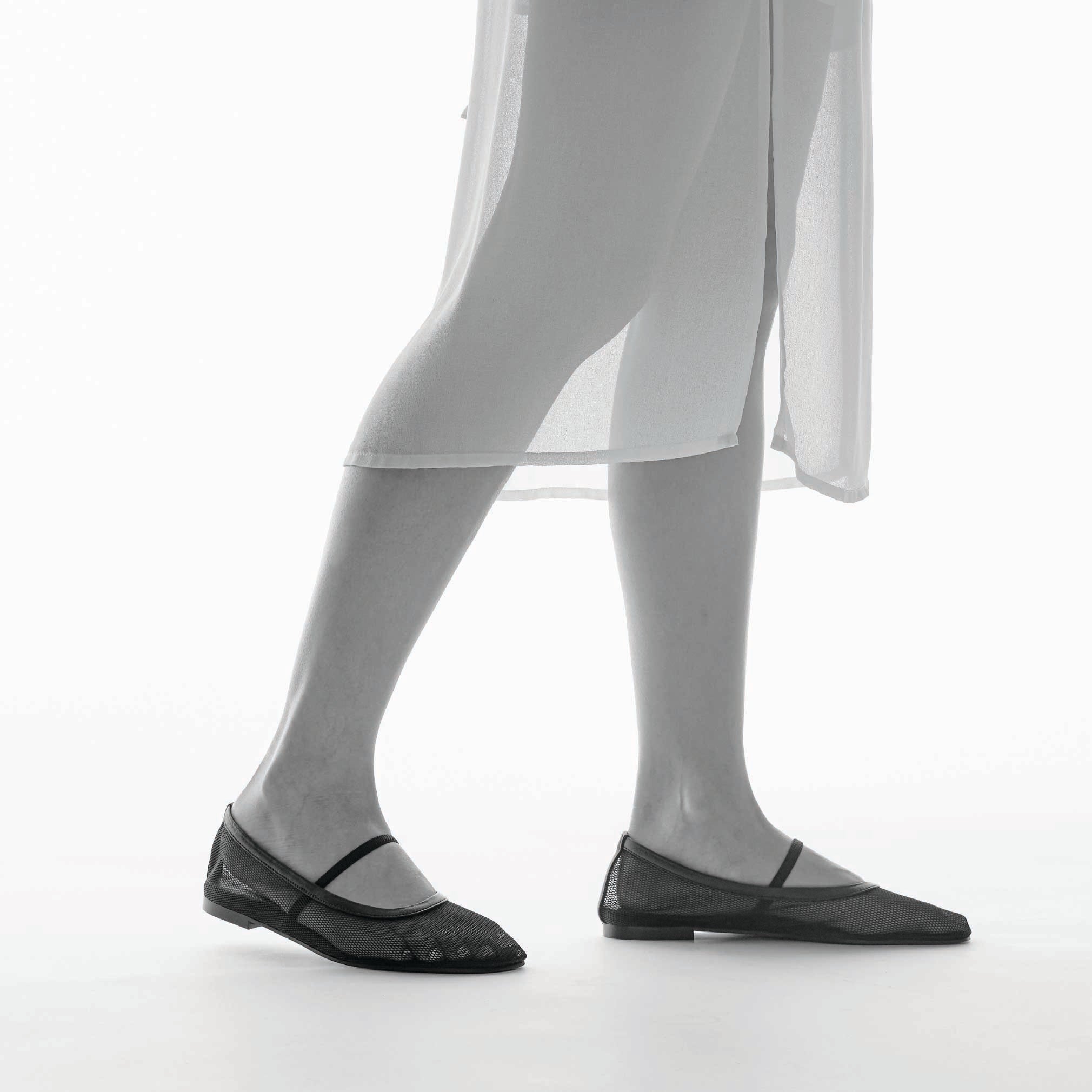 Essential MJ Flats Petite Mesh