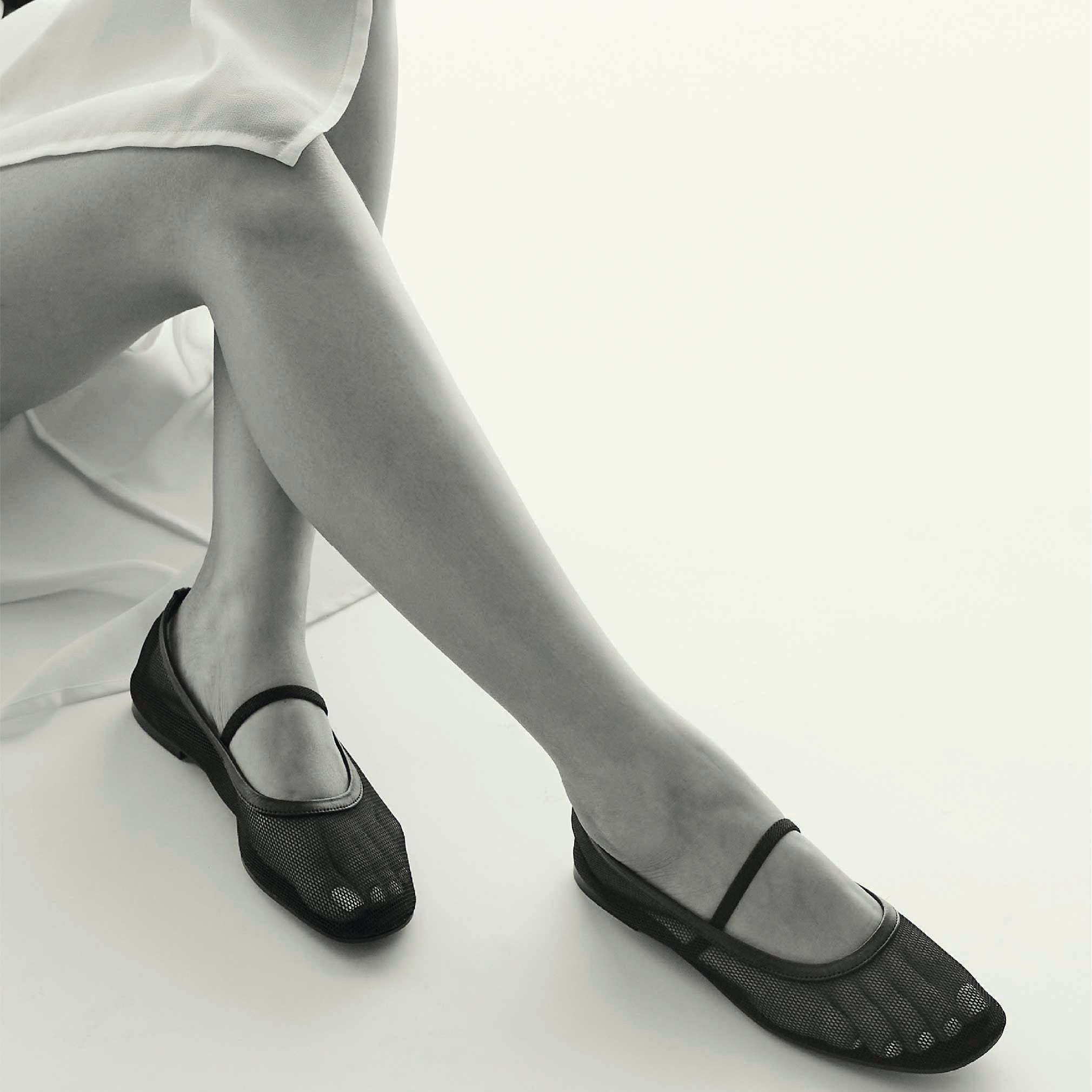 Essential MJ Flats Petite Mesh