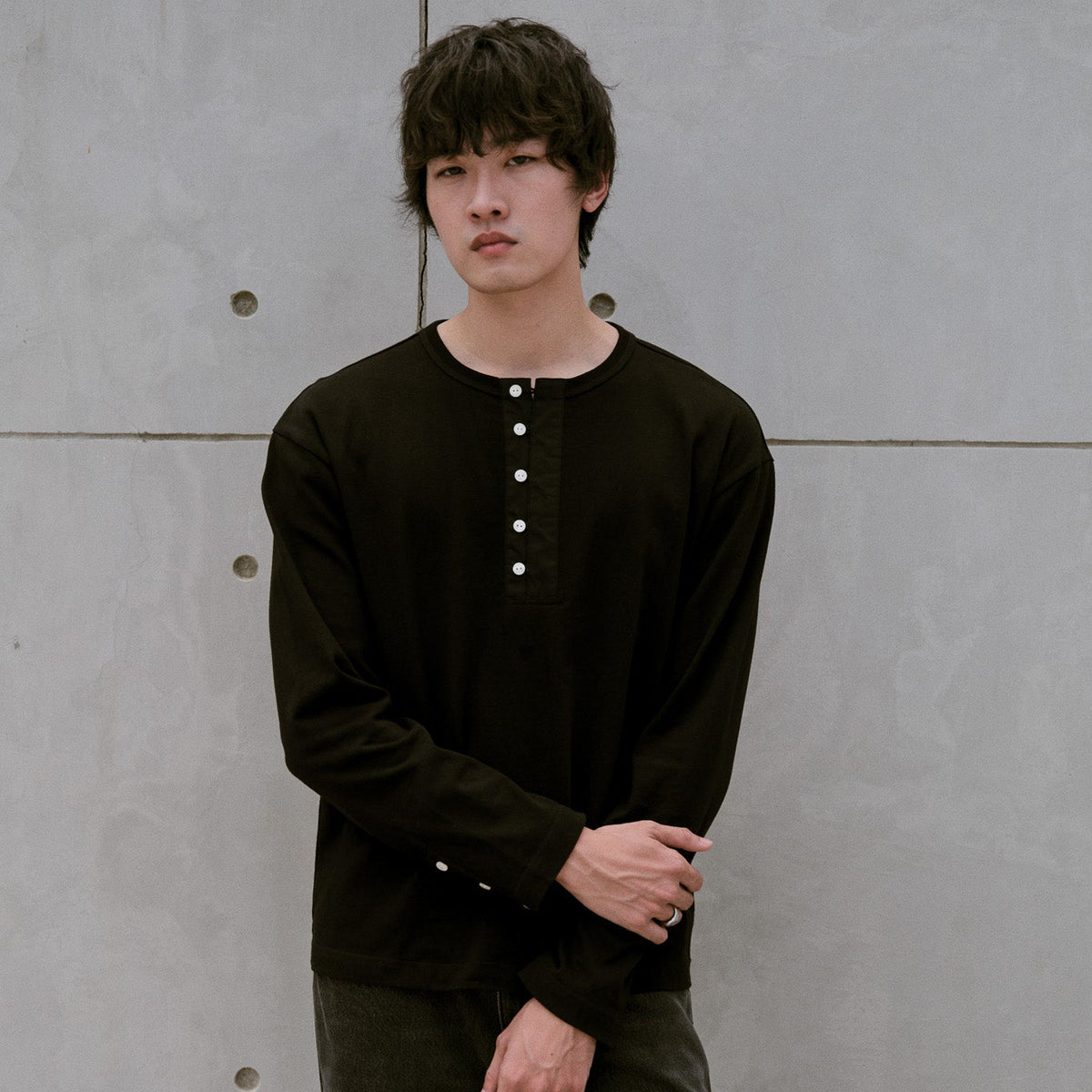 Oversized L/S Henley Tee
