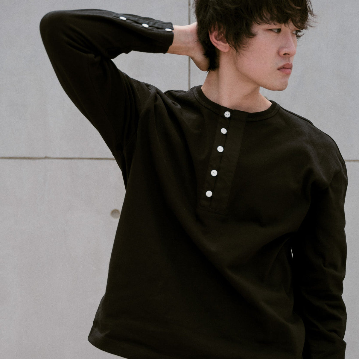 Oversized L/S Henley Tee